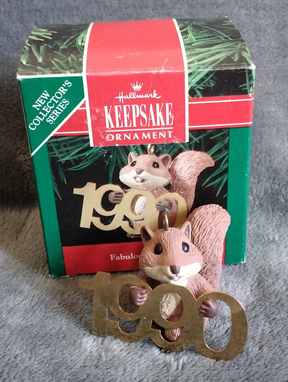 1990 Woodland Squirrel Hallmark Holiday Christmas Tree Cabincore Cabin Ornament